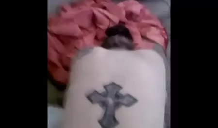 앨리슨은 그녀의 퍼플 포르노 영화 성숙한 란제리