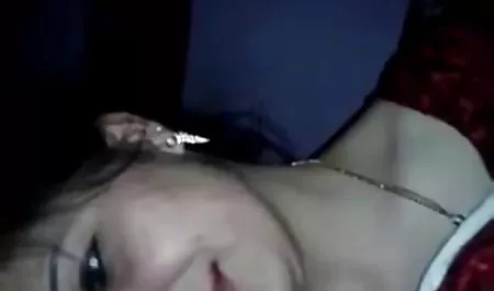 작은 여자와 포르노 푸른