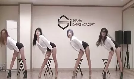 백색 가죽 소파식 포르노 여자 40 개