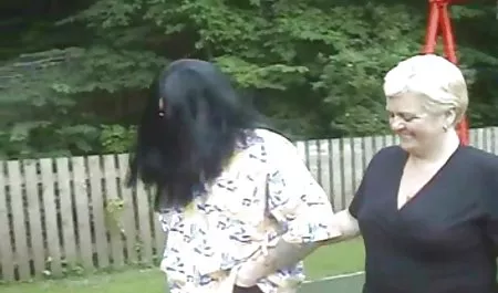 세 보르노와 성숙한 여성 세